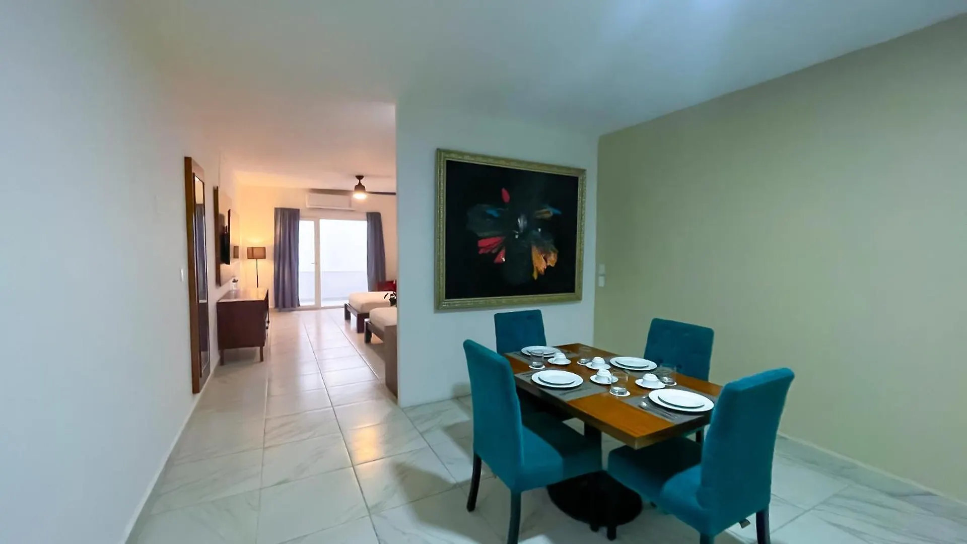 **** מלון The Mint Resort איסלה מוחרס מקסיקו