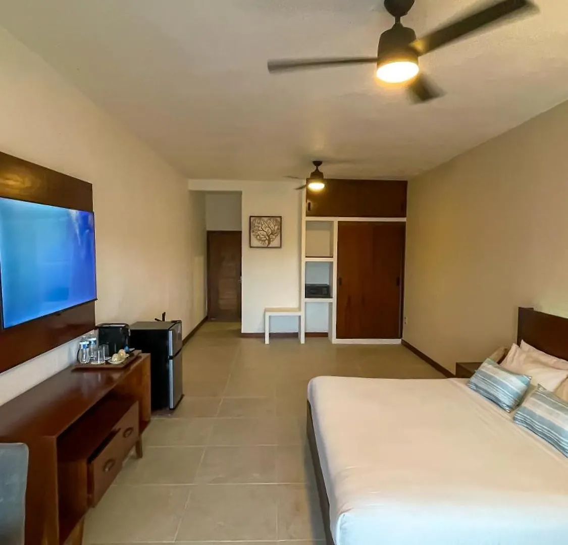 **** מלון The Mint Resort איסלה מוחרס מקסיקו