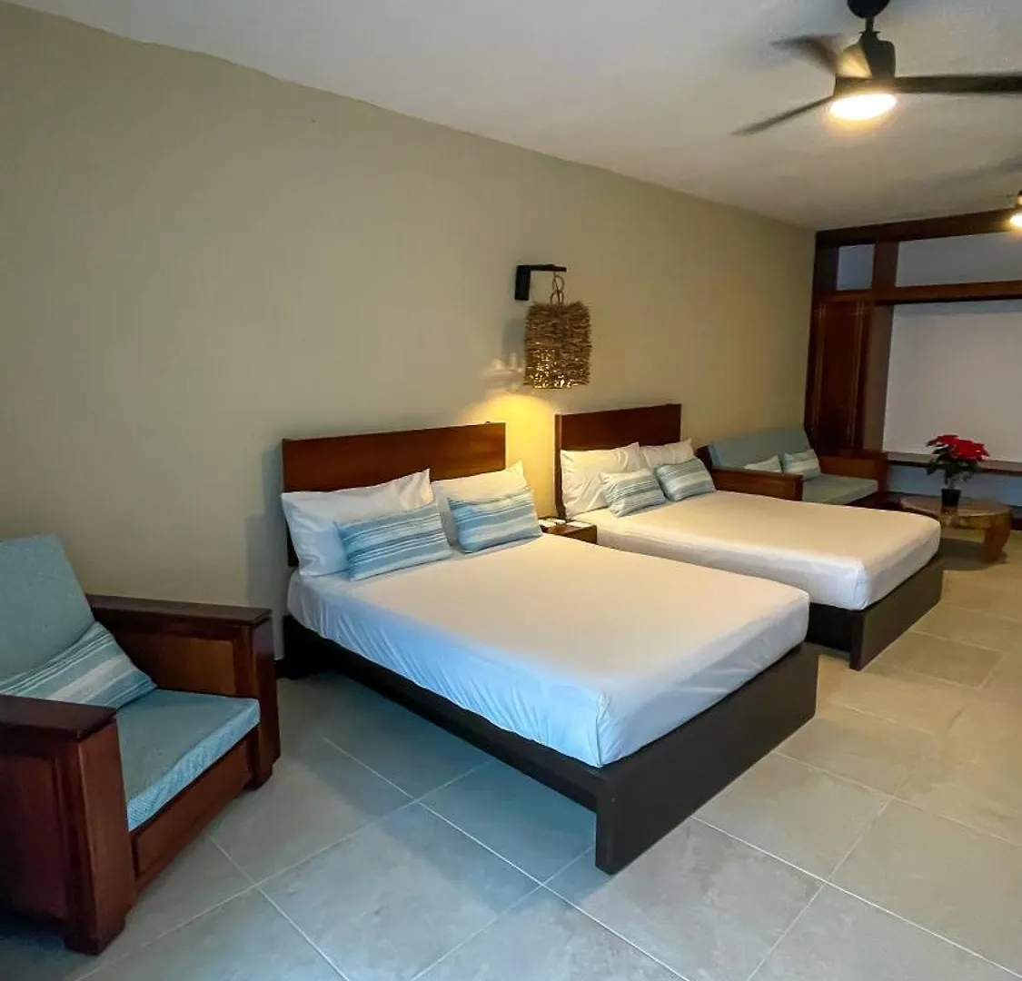 The Mint Resort Isla Mujeres 5*,