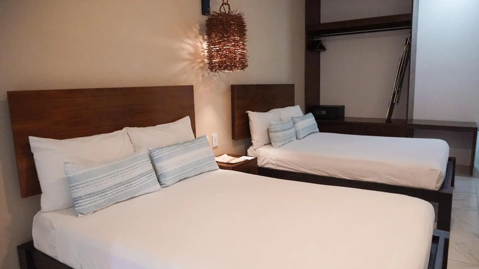 The Mint Resort איסלה מוחרס מלון