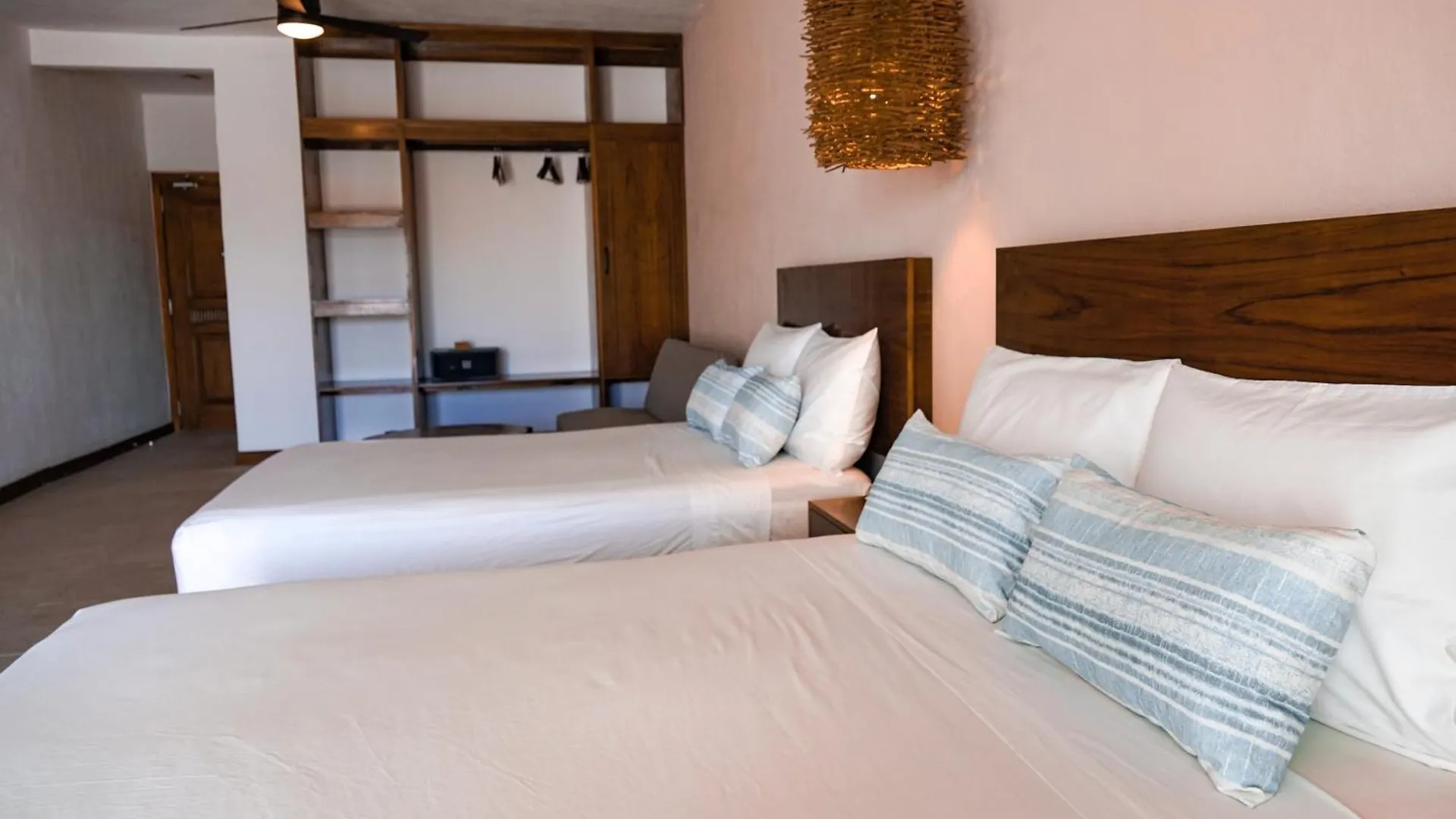 The Mint Resort Isla Mujeres